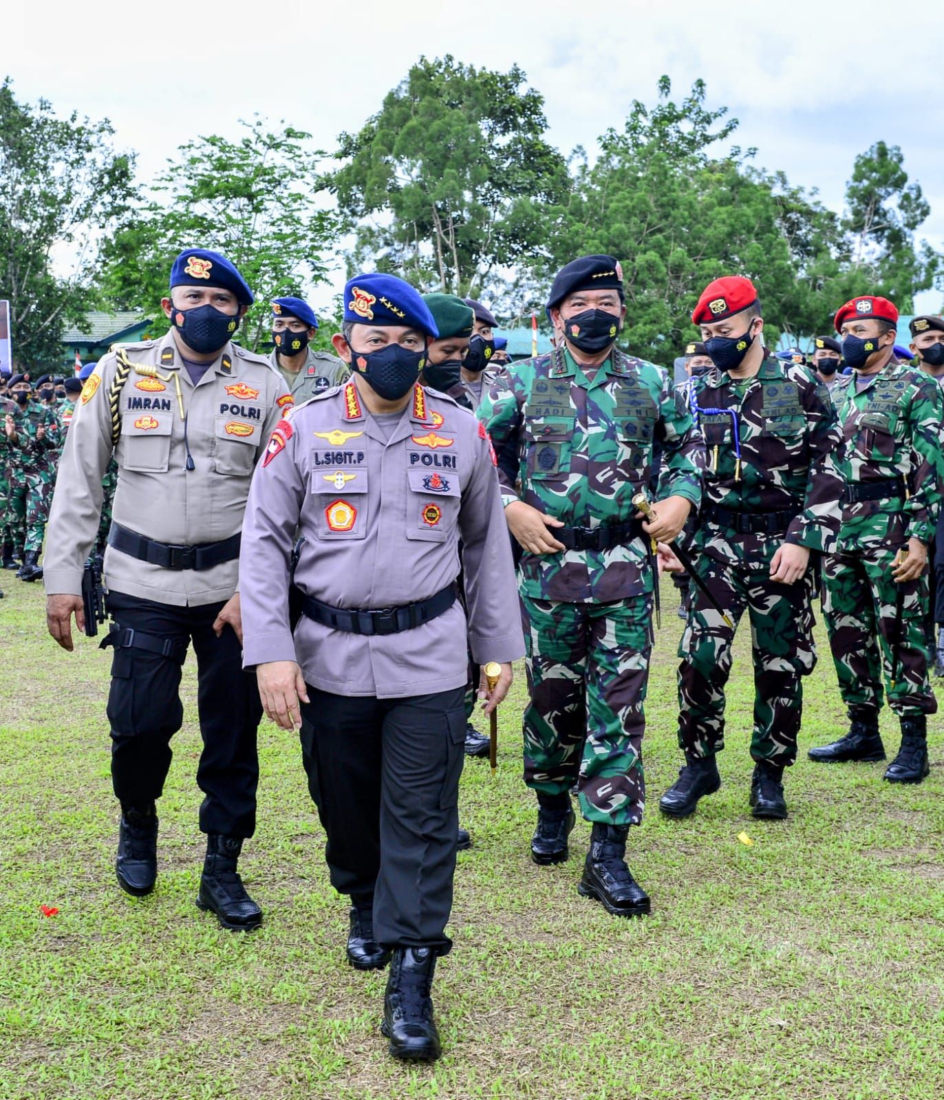 Panglima TNI dan Kapolri semangati personel TNI-Polri di Papua
