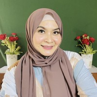 Ulfa Dwiyanti mulai aktif di media sosial sejak Januari 2021. Dia mulai membagikan beragam kegiatannya di akun Instagramnya @dwiyanthi_ulfa. Dari berbagai unggahannya, penampilannya kini tetap memesona dan sudah menggunakan hijab. Foto: Dok. Instagram @dwiyanthi_ulfa.