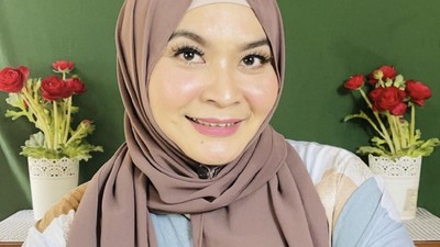 10 Gaya Pelawak Ulfa Dwiyanti Kini Pakai Hijab, Tak Eksis Lagi di Layar Kaca