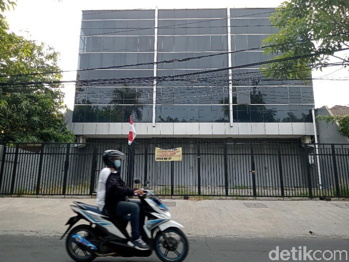 pinjol ilegal di surabaya digerebek
