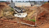 Sementara itu, Bendungan Margatiga hingga saat ini progres konstruksi mencapai 80% dan ditargetkan rampung pada akhir 2021. Memiliki kapasitas tampung sebanyak 42,31 juta m3 dan luas genangan sebesar 2.313,96 ha, dengan penggunaan anggaran sebesar Rp 846,65 miliar.