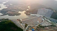 Bendungan Way Sekampung terlihat dari udara. Bendungan ini telah diresmikan Presiden Joko Widodo (Jokowi) pada 2 September 2021. Pembangunan bendungan tersebut menggunakan anggaran sebesar Rp 1,78 triliun, dengan kapasitas tampung sebanyak 68 juta m3 dan luas genangan sebesar 800 ha. Tidak hanya sebagai suplai atau regulasi dam saja, Bendungan Way Sekampung akan terintegrasi dengan Bendungan Margatiga di hilir Sungai Way Sekampung.