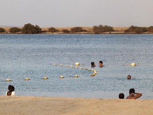 Pantai Bikini Arab Saudi yang Gegerkan Dunia Wisata