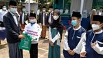 Rayakan Hari Santri dengan Salurkan Bantuan Pendidikan