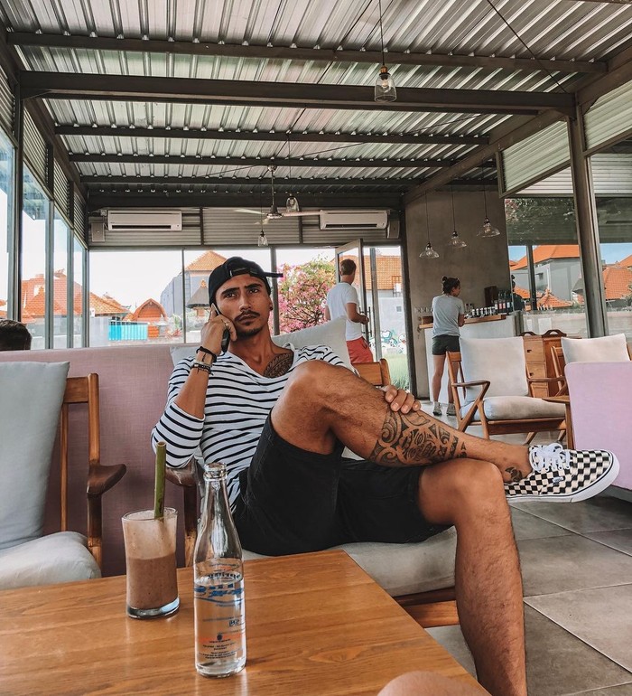 Sah! Intip Lagi Momen Jessica Iskandar dan Vincent Verhaag Saat Makan Steak