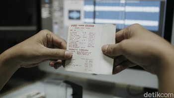 Mereka biasa melakukan digitalisasi dari musik dalam bentuk piringan hitam atau vinyl dan juga kaset ke bentuk digital.  