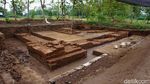 Tempat Pemujaan Ditemukan di Candi Tribhuwana Tunggadewi