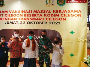 Vaksinasi di Transmart Diserbu Warga, Walkot Cilegon: Semoga Bermanfaat