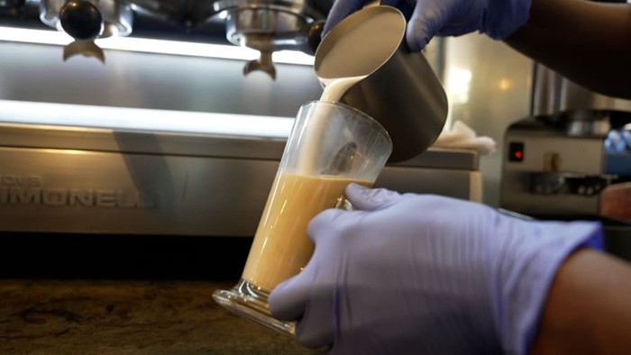 Camelccino, Racikan Kopi Susu Unik Pakai Susu Unta