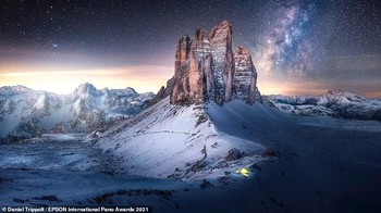 Salah satu gambar menakjubkan yang membuat Daniel Trippolt dari Austria mendapatkan penghargaan Fotografer Amatir Tahun 2021. Ini menunjukkan Tiga Puncak legendaris di Dolomites Italia. Foto: Epson International Pano Awards 2021