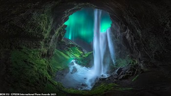 Finalis kategori Pemandangan Alam Amatir oleh fotografer Amerika Simon Xu ini diambil di Islandia Foto: Epson International Pano Awards 2021