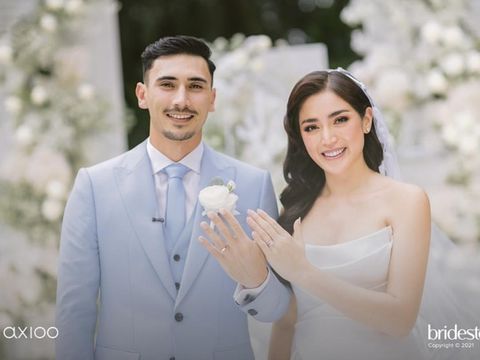 Gaun Pernikahan Jessica Iskandar