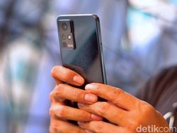 Unboxing Infinix Zero X Pro: HP Kemampuan Zoom 60x Harga Rp 4 Jutaan