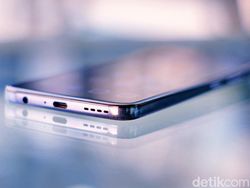 Unboxing Infinix Zero X Pro: HP Kemampuan Zoom 60x Harga Rp 4 Jutaan