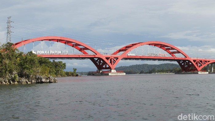 Jembatan Youtefa Jayapura