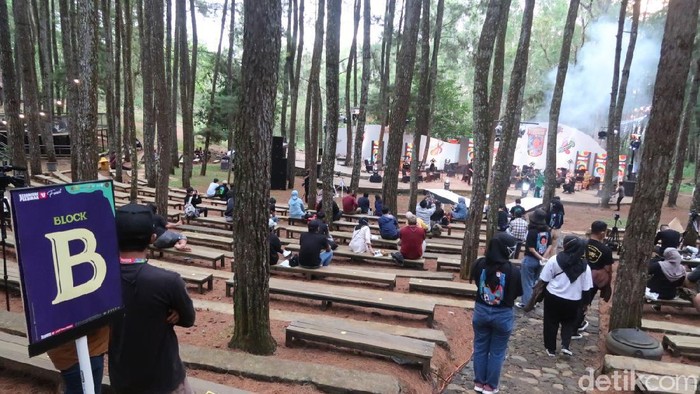 Keroncong Plesiran di Hutan Pinus Mangunan