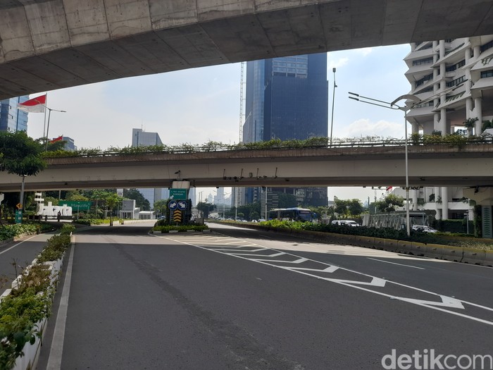 Lokasi pencopetan pengendara road bike di Jl Jenderal Sudirman, Jakarta, yang videonya viral. (Marteen Ronaldo P/detikcom)