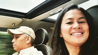 Shinta Riyo atau Nurmala sahabat Oneng kini memilih sebagai sales marketing di sebuah brand otomotif. Foto: Instagram Shinta Riyo
