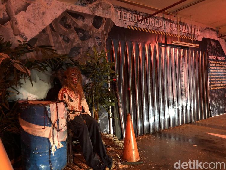Keseruan Rumah Hantu Drive-Thru Pertama di Indonesia