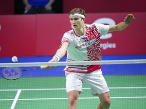 Viktor Axelsen Tutup Tahun dengan Langsung Tersingkir di Kejuaraan Dunia