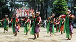 Aksi Ribuan Penari Tampilkan Tari Ibing Pencug Ewag di Gunung Puntang