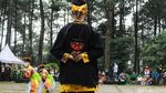 Aksi Ribuan Penari Tampilkan Tari Ibing Pencug Ewag di Gunung Puntang