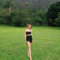 Ia mengaku jika kehidupan sebagai model membuatnya merasa tidak percaya diri dengan penampilan. Hidup di kota ini membuat kamu merasa buruk terhadap diri sendiri dan itu membuatmu merasa tidak cukup baik dan itu membuatmu merasa kamu harus hidup tidak sehat untuk bisa berhasil, katanya dalam video yang sudah ditonton 12 juta kali dan menerima lebih dari 41 ribu komentar.Foto: Instagram @annavgantt