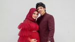 10 Pesona Selebriti Indonesia yang Lagi Hamil