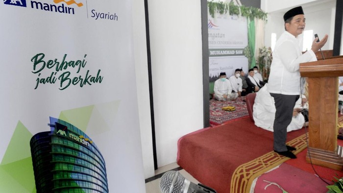 Salah satu bentuk kepedulian terhadap dunia pesantren terus digalakkan oleh AXA Mandiri lewat membangun perpusatakaan. Ini salah bukti nyatanya.