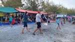Begini Ramainya Pantai Kenjeran Saat Akhir Pekan