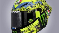 Kali ini helm yang akan dipakai di MotoGG Emilia Romagna di Misano lebih spesial lagi karena jadi balapan terakhir Rossi di kandangnya. Foto: MotoGP.com