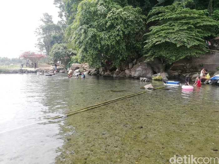Mata air Cikandung Sumedang