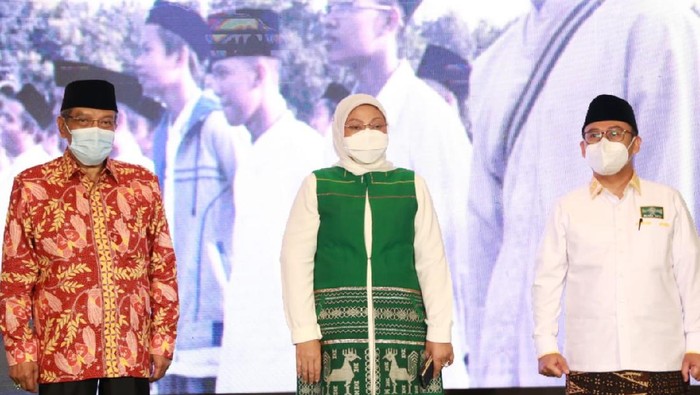 Menaker Ida Fauziah