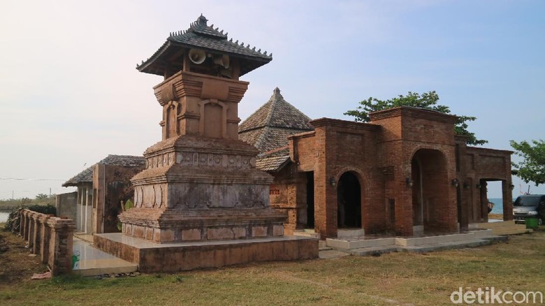Replika Menara Sunan Kudus Jepara Replika Menara Sunan Kudus Jepara