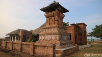 Replika ini bernama Masjid Nahdlatul Bahri. (Dian Utoro Aji/detikcom)