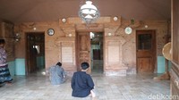 Replika ini dibuat oleh seorang kiai asal Kabupaten Kudus, KH Subakir Toyib.  (Dian Utoro Aji/detikcom)