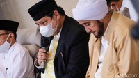 Peringatan Maulid Nabi Muhammad dibuka oleh sambutan Airlangga. 