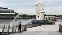 Wisatawan dari Indonesia akhirnya bakal segera bisa masuk Singapura. Negeri Singa buka pintu buat WNI mulai Rabu (27/10/2021), tetapi dengan syarat. Getty Images/Ore Huiying.