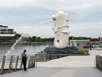Hadapi Kedatangan Turis China, Singapura Perketat Pemakaian APD