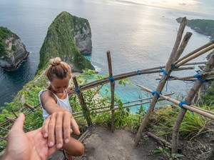 RI Dikalahkan Vietnam dalam Asias Leading Destination, Sandiaga Tak Risau