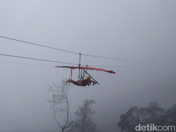 Gunung Telomoyo sendiri berada di perbatasan wilayah Kabupaten Magelang dan Kabupaten Semarang, Jawa Tengah. (Eko Susanto/detikcom) Gunung Telomoyo sendiri berada di perbatasan wilayah Kabupaten Magelang dan Kabupaten Semarang, Jawa Tengah. (Eko Susanto/detikcom)