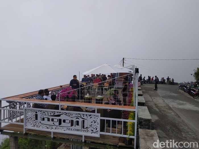 Zipline Gunung Telomoyo Magelang