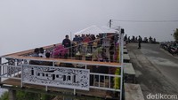 Wahana ini berada sekitar 2 km dari puncak Gunung Telomoyo.(Eko Susanto/detikcom)