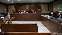 Azis tiba-tiba bicara mengenai peranannya mengangkat Pimpinan KPK saat ini di sidang mantan penyidik KPK AKP Stepanus Robin Pattuju alias Robin dan Maskur Husain. Azis mengatakan pimpinan KPK saat ini dia yang mengangkat.