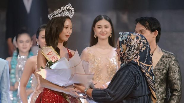Bintang Darmawan saat menang ajang pencarian bakat.