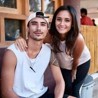 Di akun Instagram, Elize Maria tak jarang memerkan pose cantiknya. Ia juga beberapa kali memperlihatkan keakraban dengan sang adik. Saat Vincent ulang tahun ia menulis jika adiknya adalah sosok pria yang kuat dan berhati besar. You have all to give to this world! We all know you’re here to achieve great things, Foto: Instagram @elilizabeth