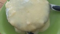 Tungku yang berjejeran di bagian depannya akan menyambut para pelanggan yang tak sabar mencicipi surabi di sini. Surabi Duren Pak De memang sudah dikenal dengan rasanya yang nikmat. Berlokasi di Jalan Bahagia Raya No.6A, Sukmajaya, Depok, sebuah surabi di sini dibanderol mulai dari Rp 5 ribu saja. Foto: Istimewa