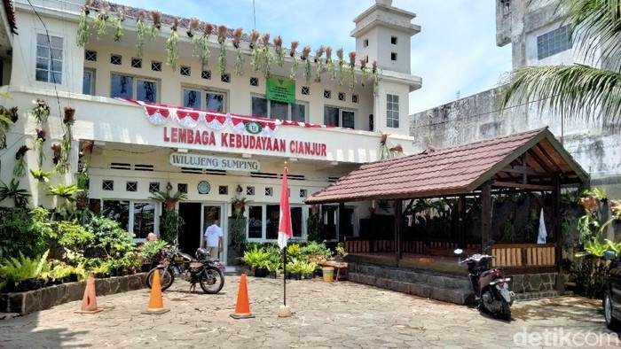 Horor di Gedung Kesenian