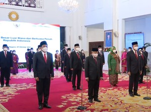Fadjroel Rahman di Antara 17 Dubes RI yang Dilantik Jokowi