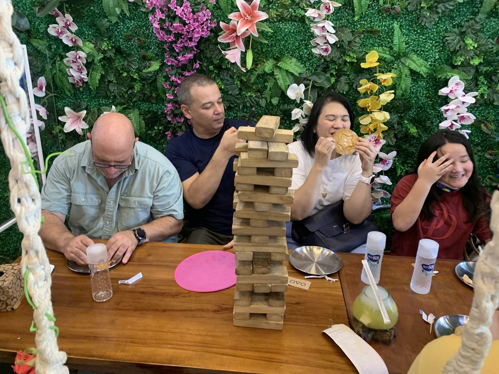 Nongkrong di Kafe Ini Bisa Ikut Permainan 'Squid Game'